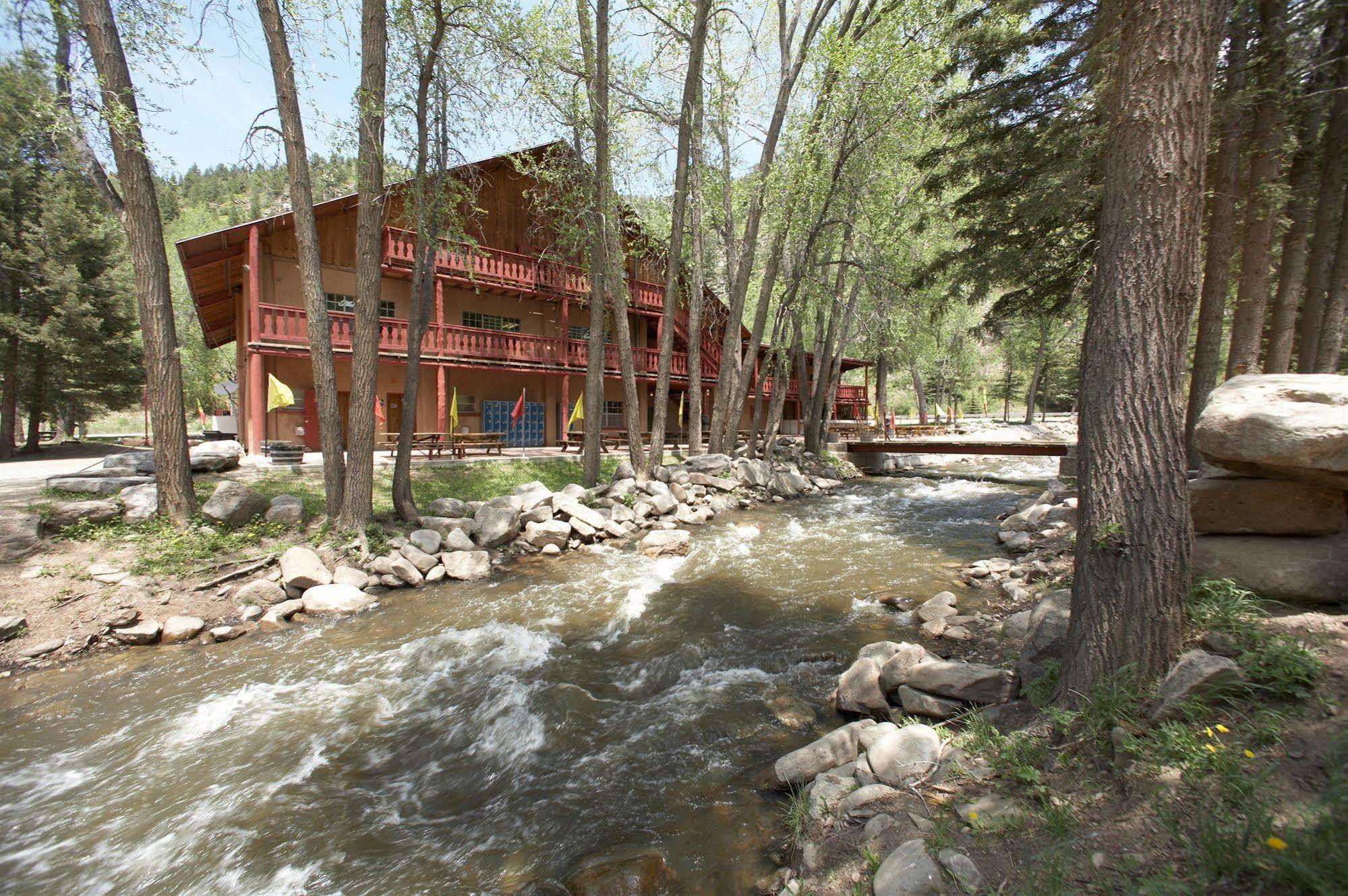 Sipapu Ski And Summer Resort Taos Eksteriør billede